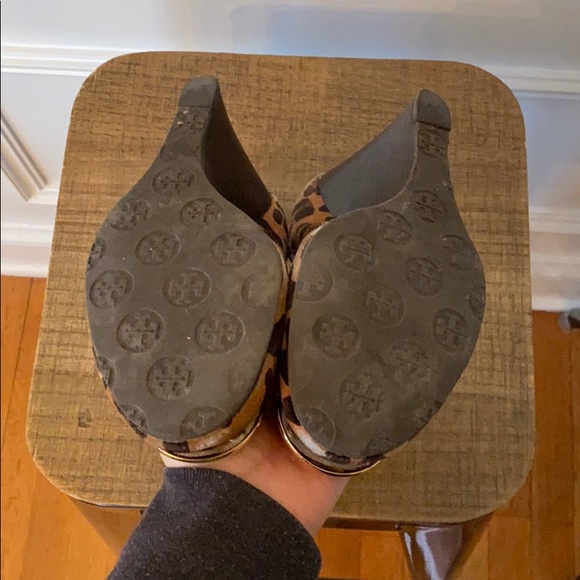 Tory Burch leopard wedges - Picture 8 of 9
